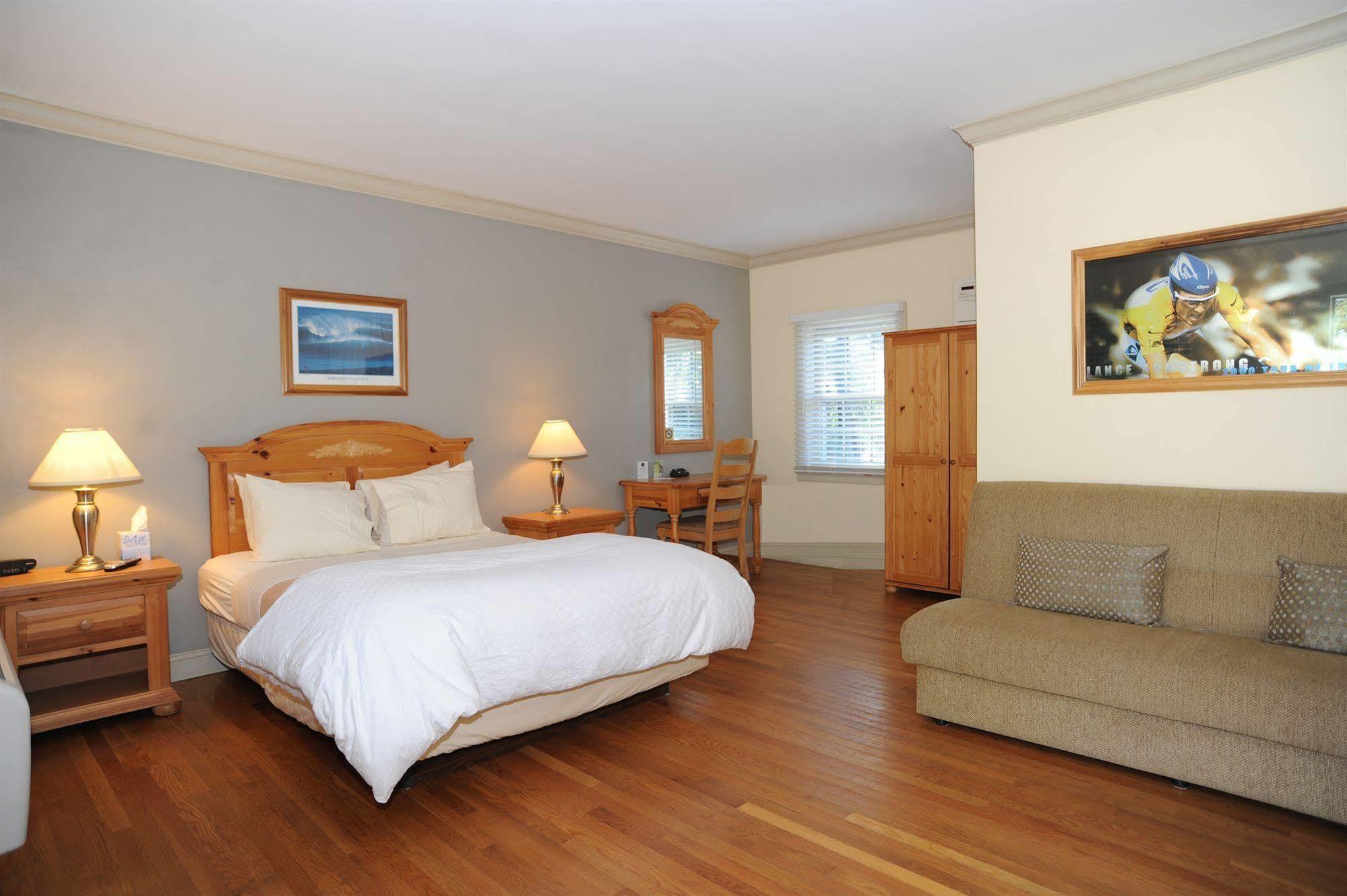 Hotel Long Island 3*